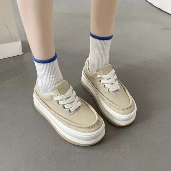 Spring and Autumn New Thick soled Mesh Breathable Casual  women\'s new autumn thick-soled lace-up white shoes